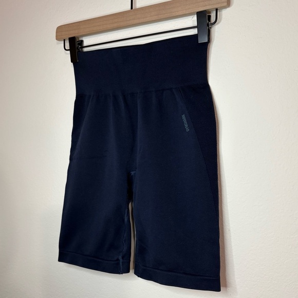Gymshark Flex Cycling Shorts in Navy - Picture 4 of 12